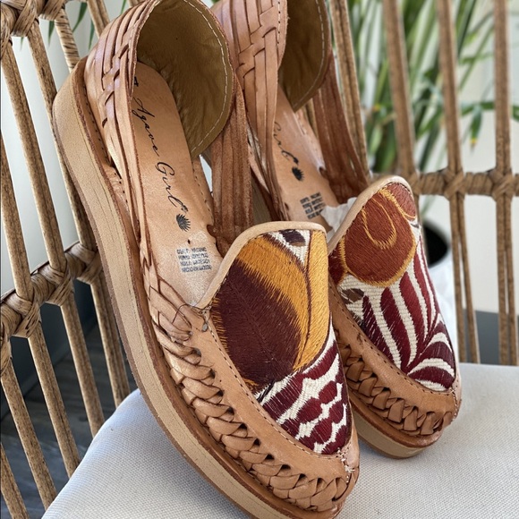 Chiapas Huaraches - Picture 2 of 3